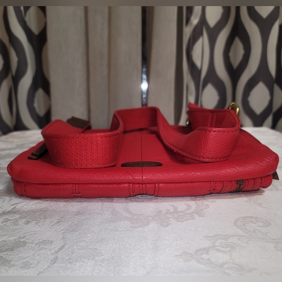 FOSSIL Morgan Traveler Messenger - Picture 3 of 16